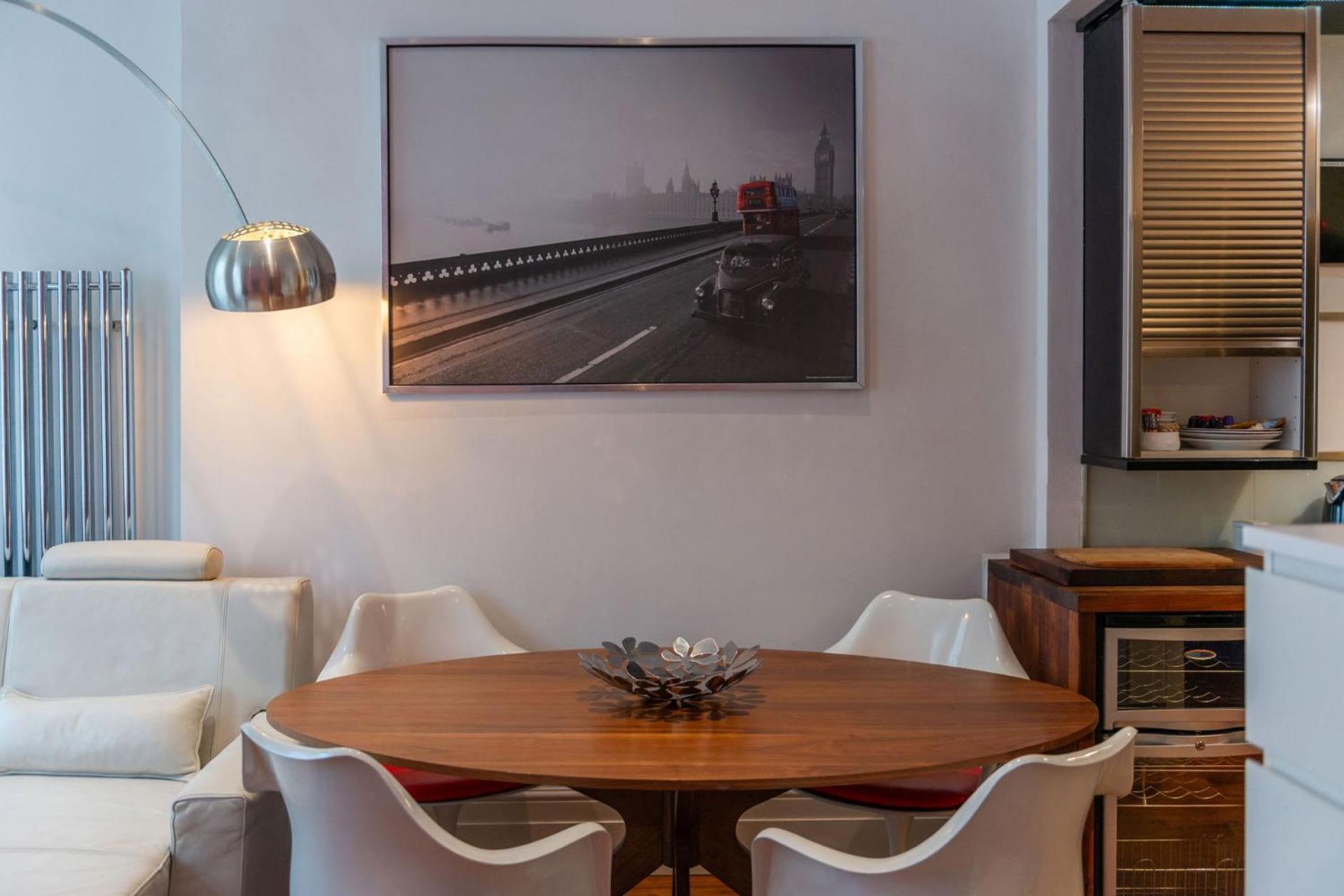 The "Red Room Apartment" - Fitzrovia - By Frankie Says Londýn Exteriér fotografie